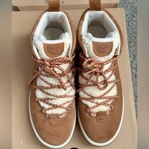 Women's UGG Lakesider Heritage Mid Boots | size 8